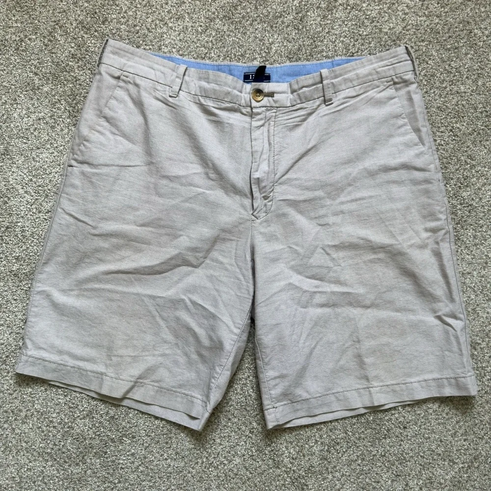 IZOD Men's Khaki Flat Front Shorts Size 36 100% Cotton Casual Chino 9